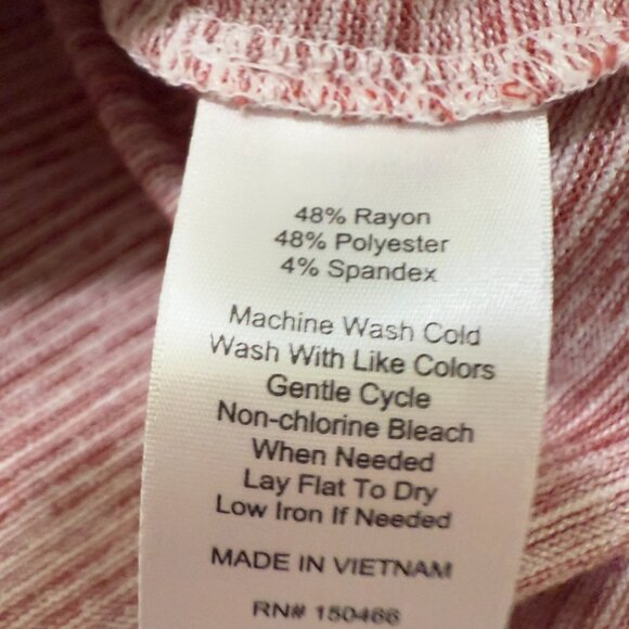 Women Market and Spruce Boat Neck Top in Heathered Red Size Small - Picture 7 of 7